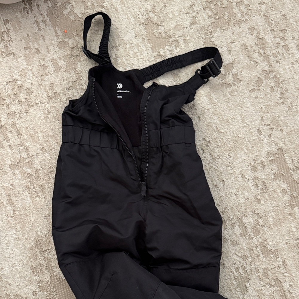 All in motion snow pants size small kids